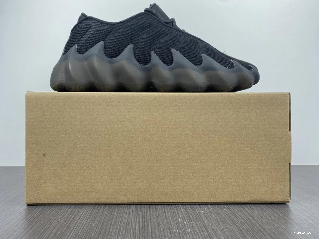 YEEZY ADIDAS H68032 400 1104